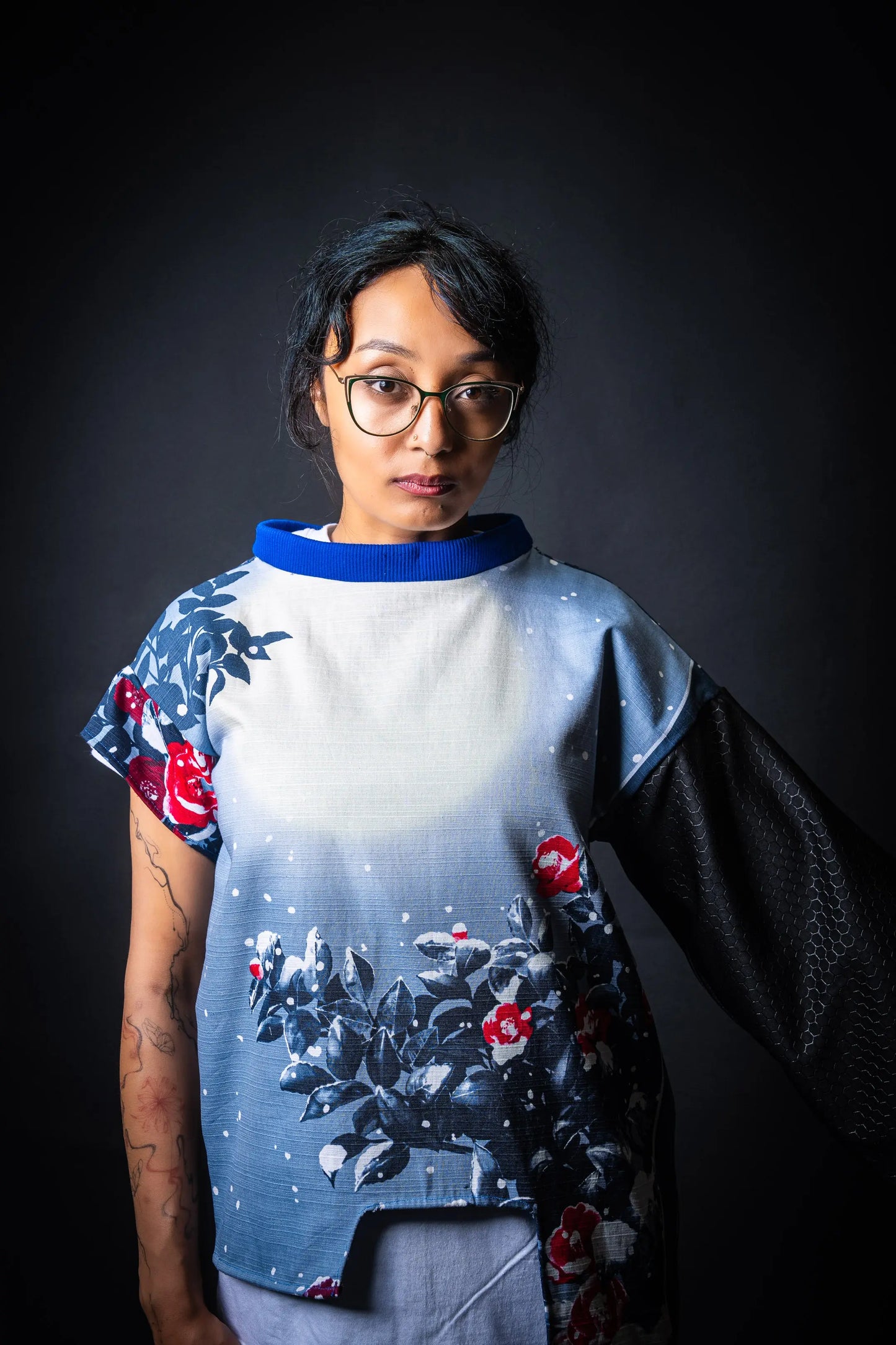 Frigid Roses in the Moonlight: Asymmetrical shirt 「凛凛ロセス:月光で咲く」 heiseikoatelier.myshofiy.com